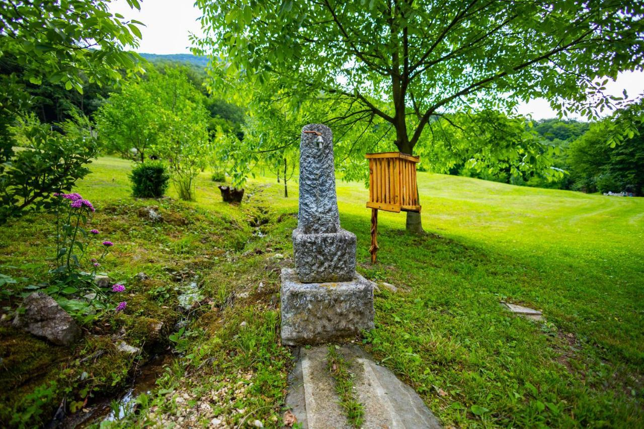 Kuca U Sumi - Forrest House Near Una National Park Bihać Exterior foto
